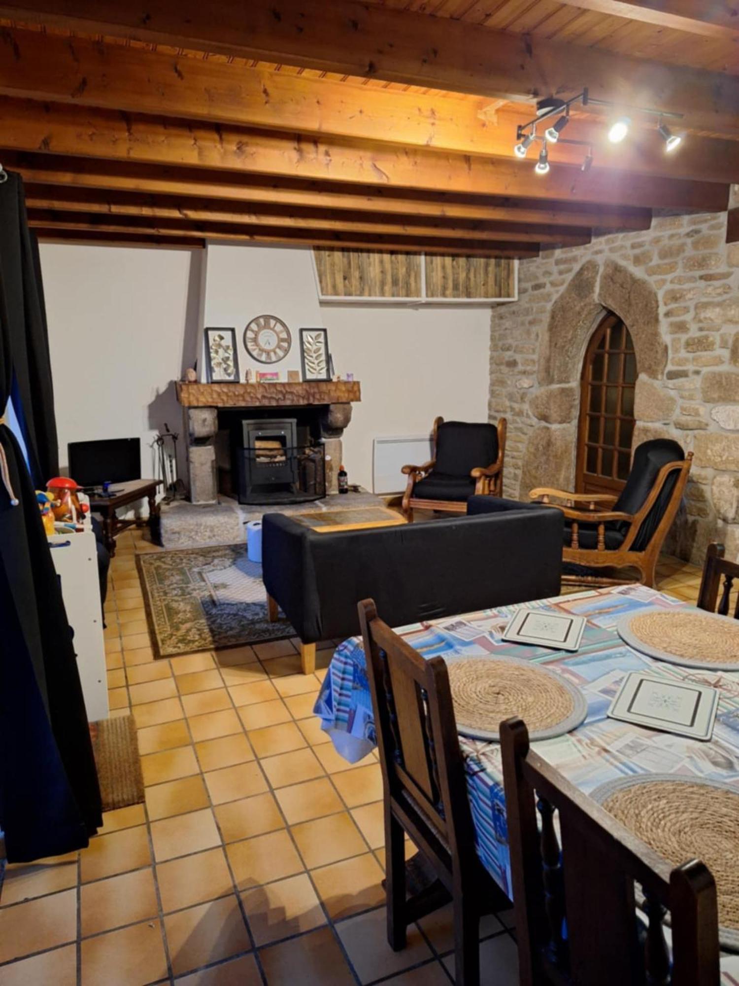 Gite Des Monts D'Arree La Feuillee 외부 사진